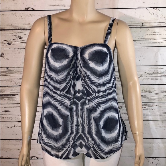 Ashley Stewart Tops - Ashley Stewart 22W Blue & White Printed Tank Top